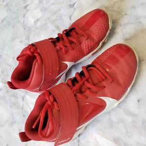 Nike force 7 Trout boys Cleats youth 3.5